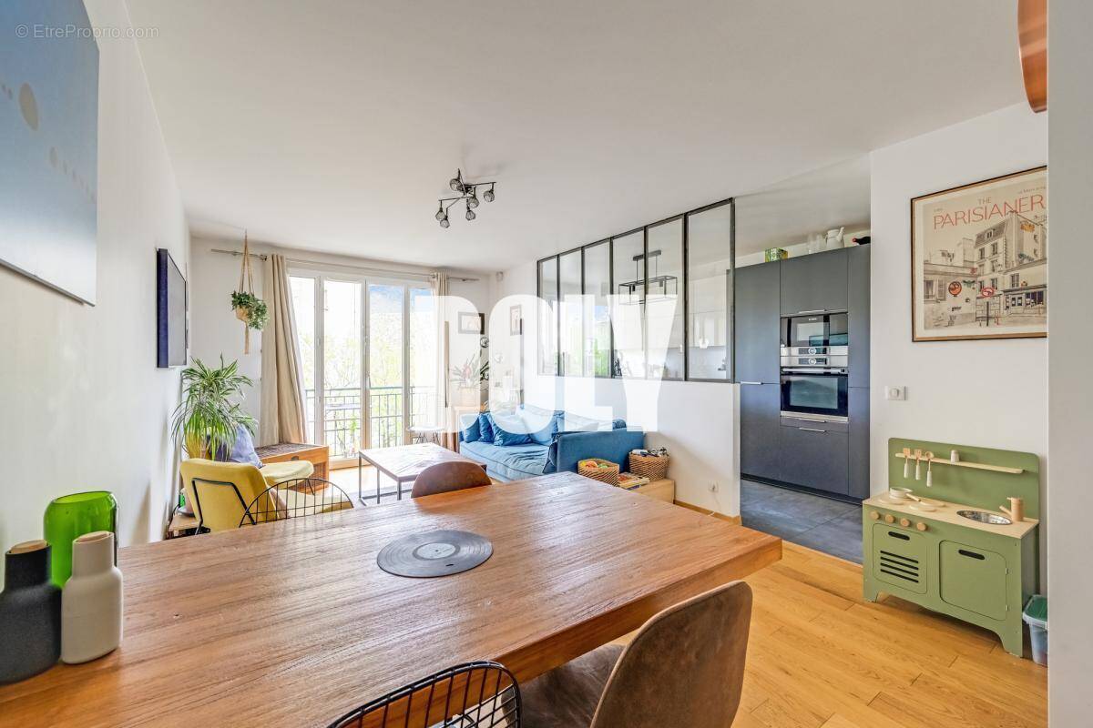 Appartement à PARIS-20E