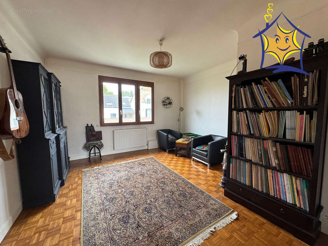 Maison à VIRY-CHATILLON