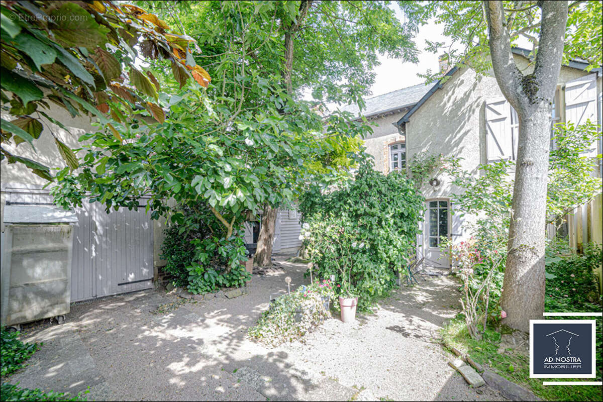 Maison à L'HERMITAGE