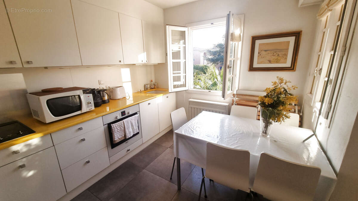 Appartement à SAINT-TROPEZ