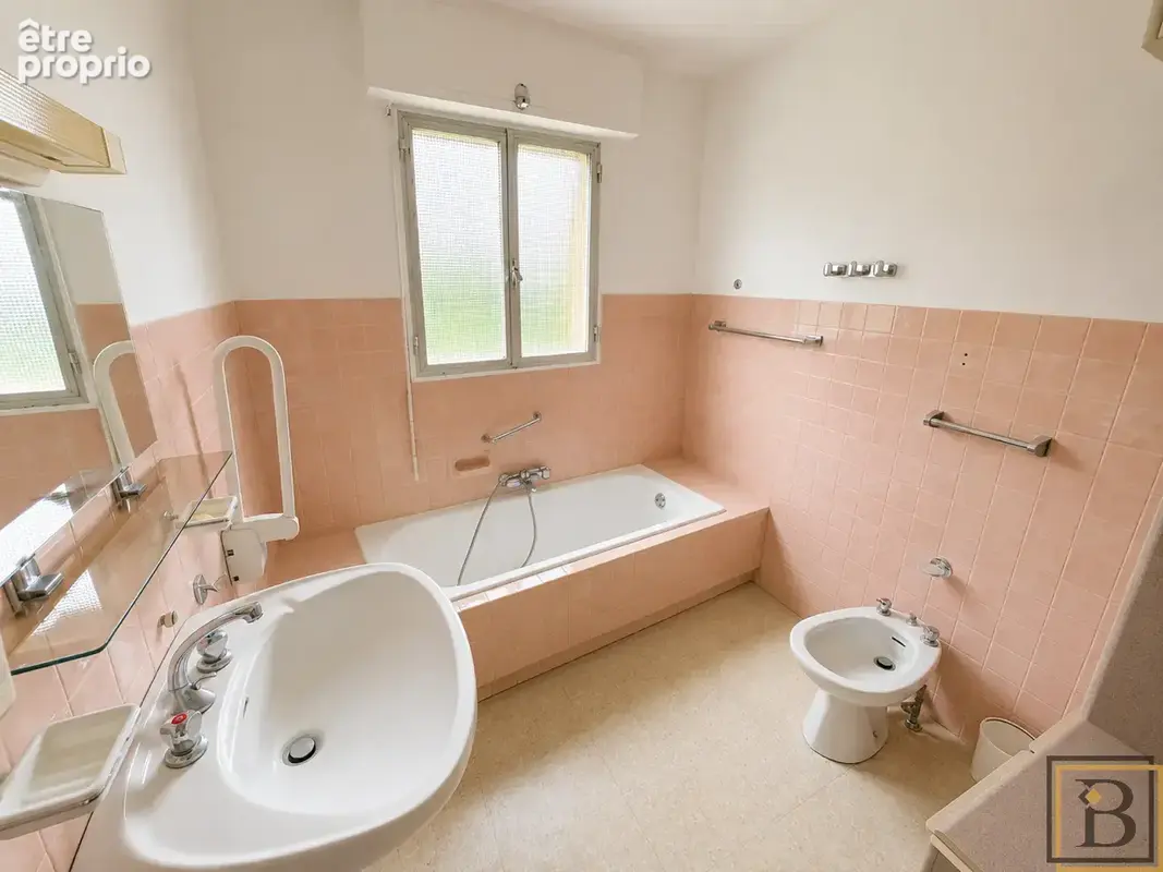 Résidence sécurisée - vaste 5 pièces de 140 m2 avec terrasse 40 m2 - photo 24