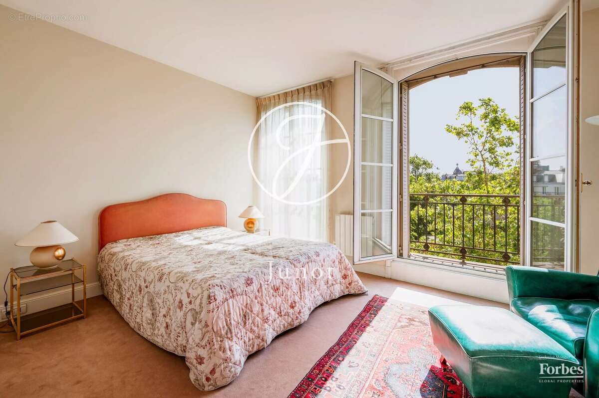 Appartement à PARIS-6E