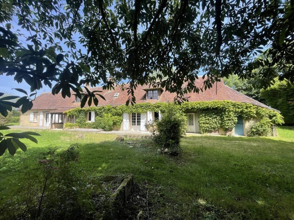 Maison à BEAUMONT-LES-AUTELS