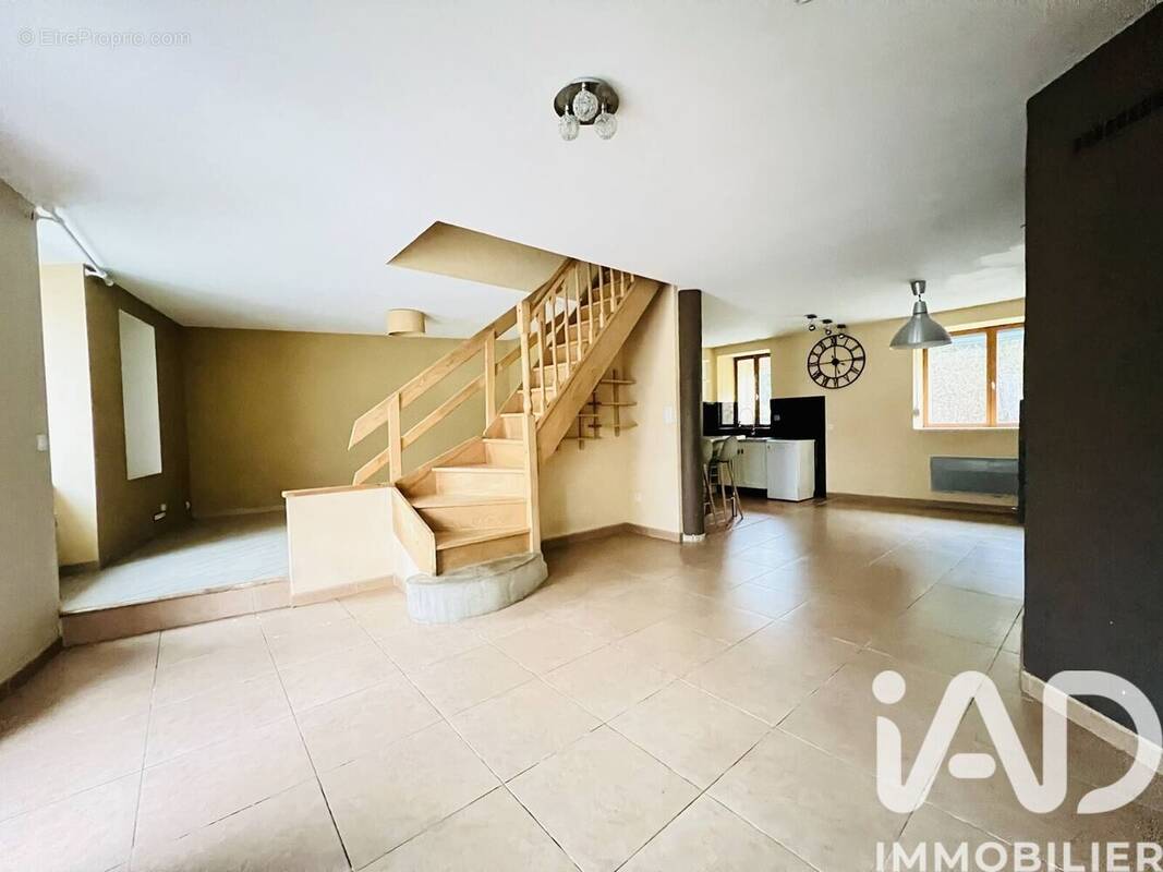 Photo 1 - Maison à DOUZENS