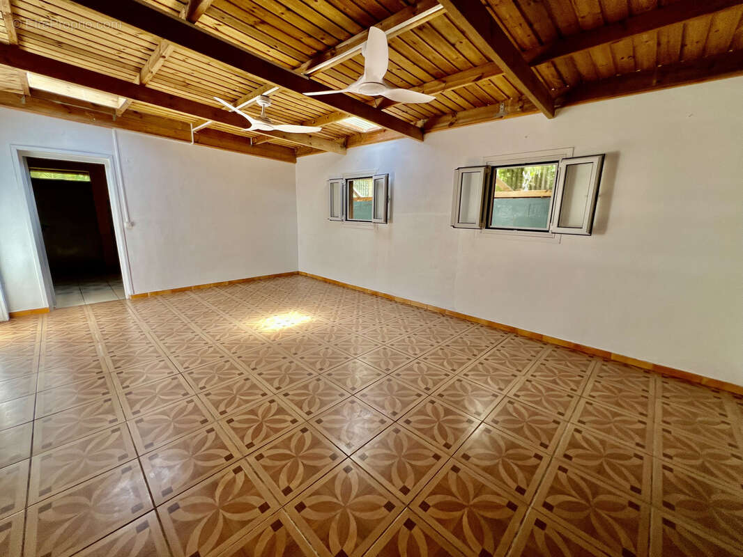 Maison à PETITE-ILE