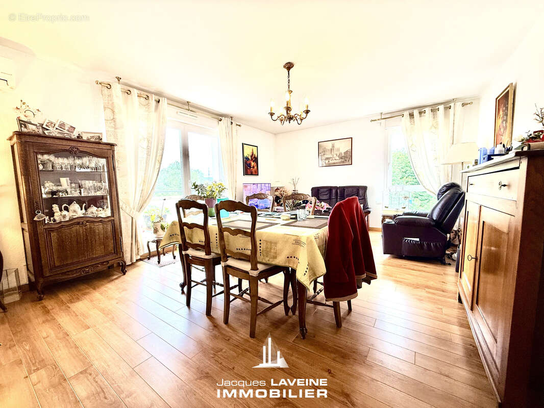 Appartement à MOULINS-LES-METZ