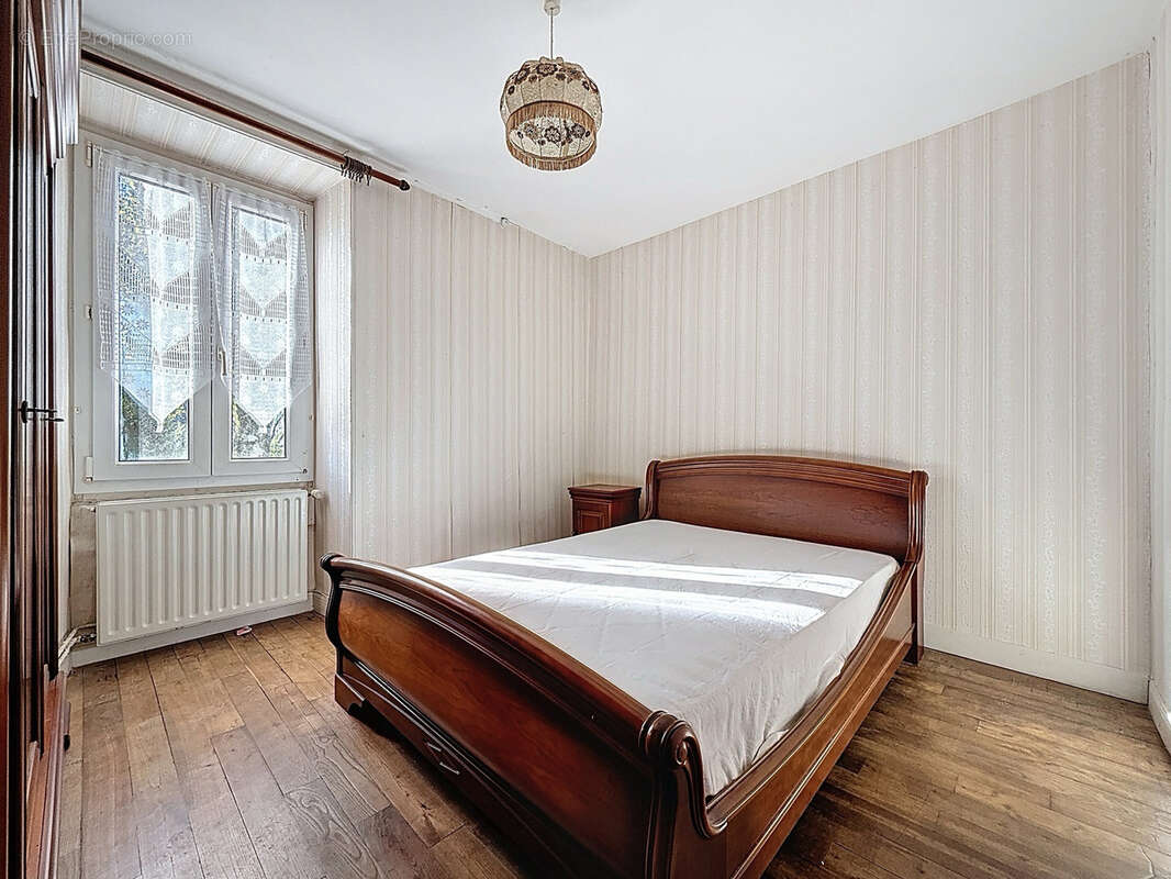 Maison à PERPEZAC-LE-NOIR