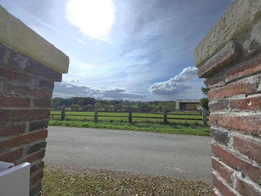 Maison à SAINT-MARTIN-DES-PEZERITS