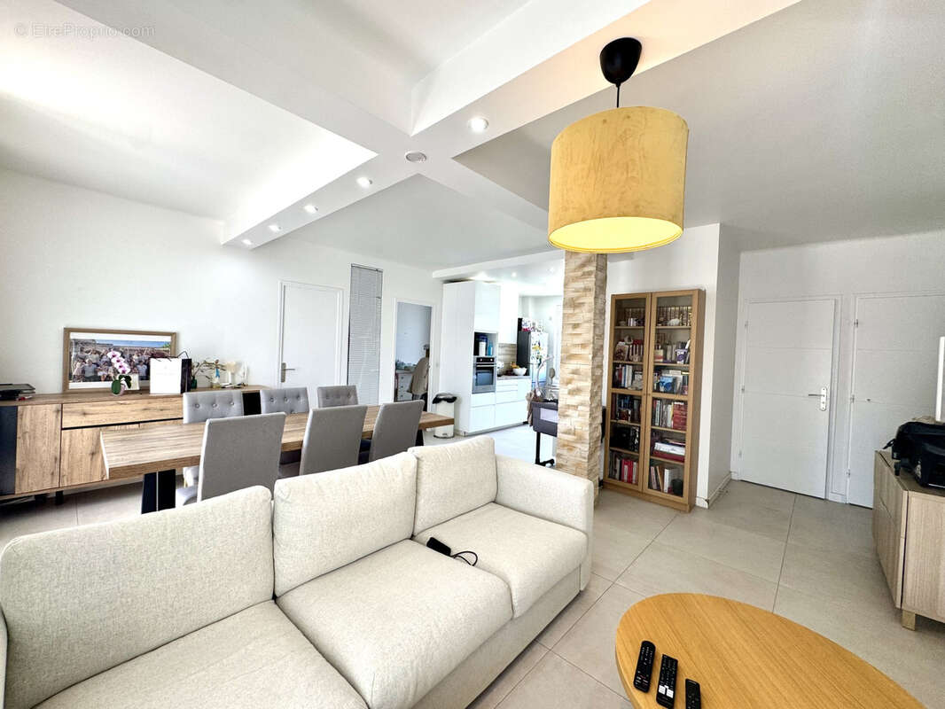 Appartement type 4 62m2 entièrement rénové - photo 4