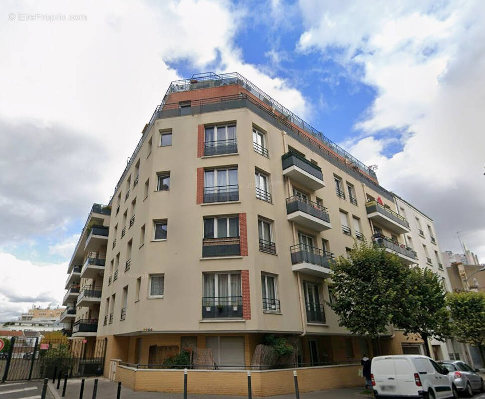 Autre à SAINT-OUEN