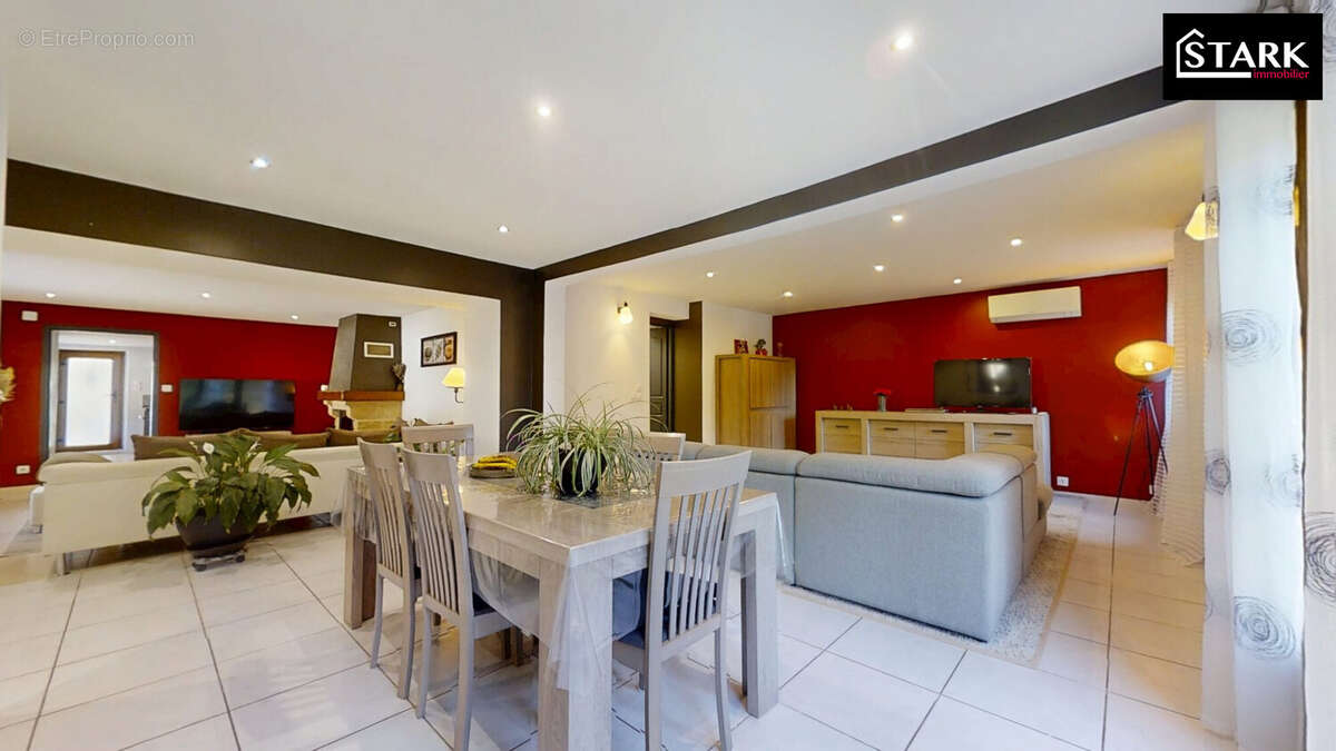 Maison 155 m² à Ronchamp  - photo 3