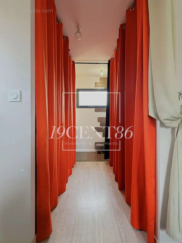 Maison 104 m² à Communay  - photo 8