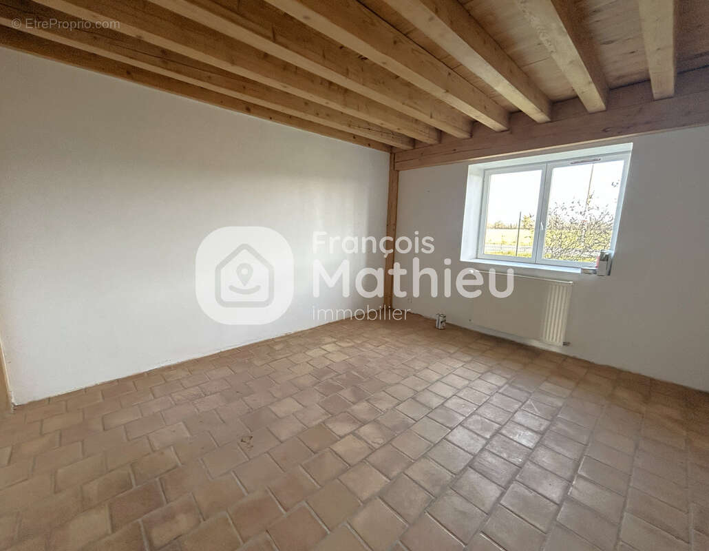 Maison à CHATILLON-SUR-CHALARONNE