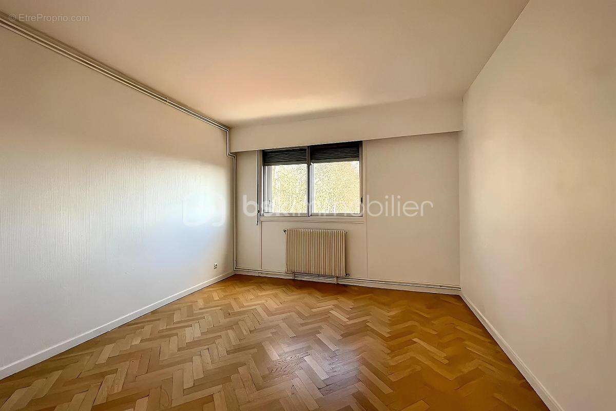 Appartement 5 pièces aux Amidonniers dans une résidence sécurisée de standing - photo 9