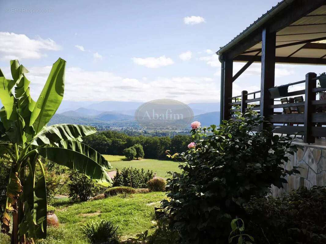 Maison à VILLENEUVE-DE-RIVIERE