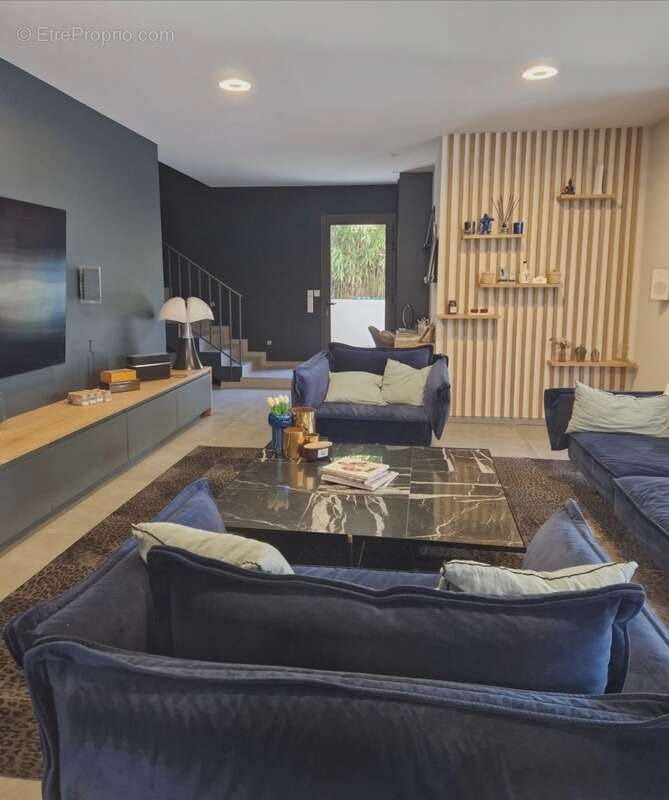 Maison à VILLENEUVE-LES-AVIGNON