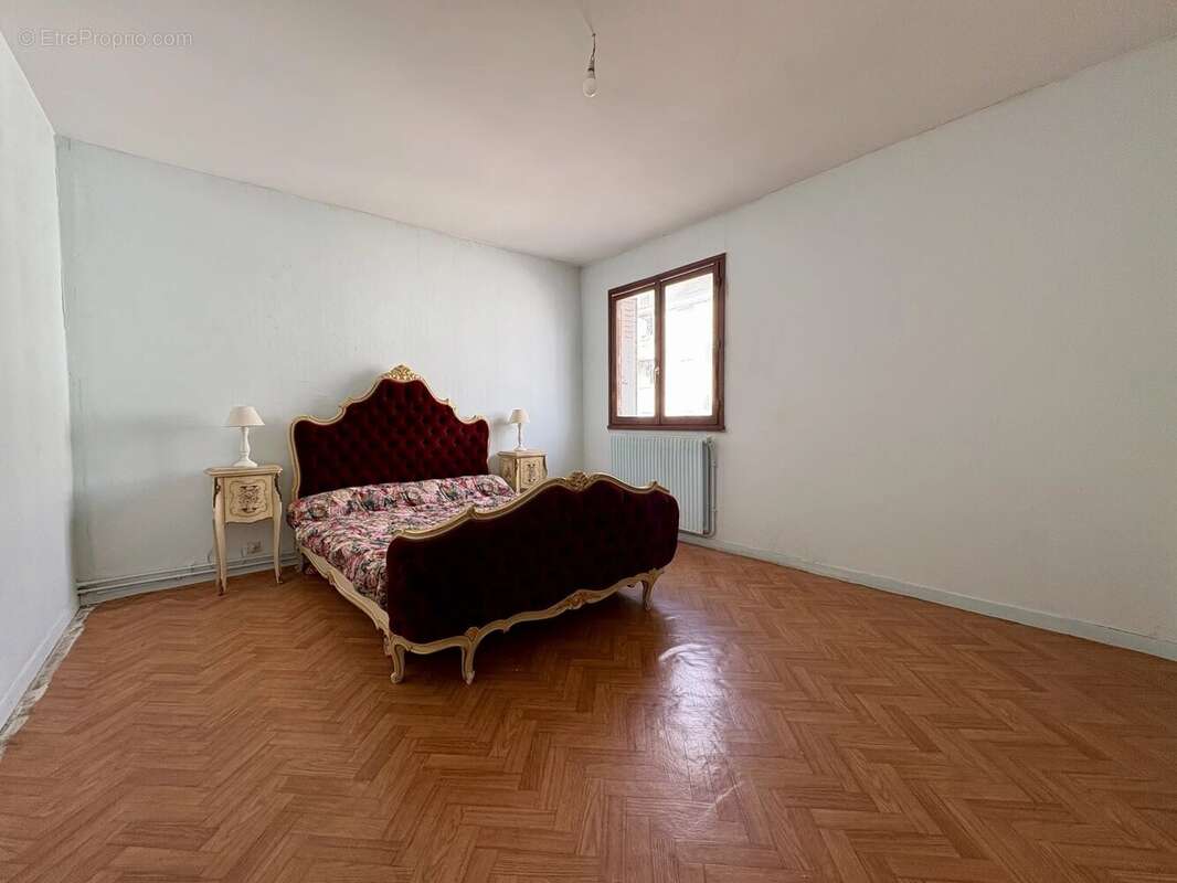 Appartement à LE PLESSIS-TREVISE