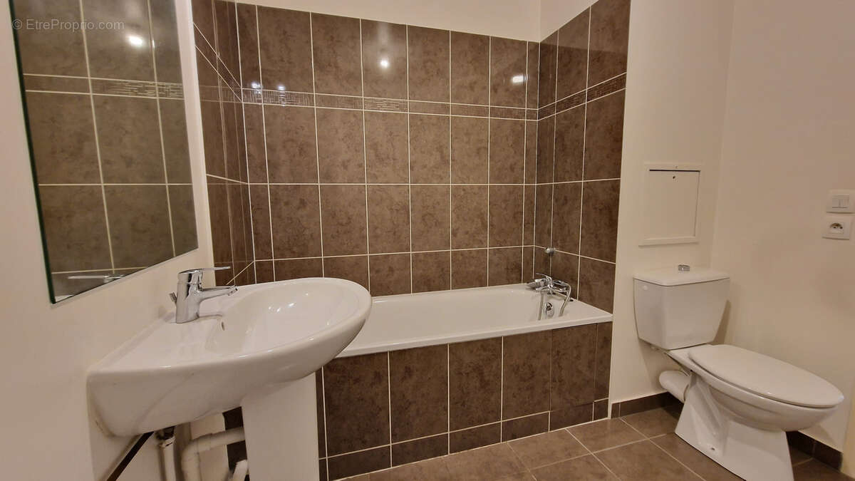 Appartement à LOUVRES