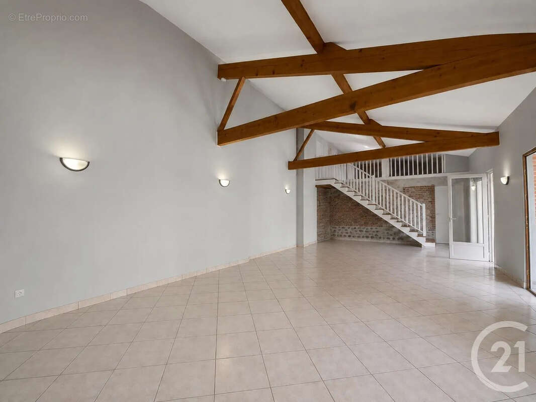 Maison 136 m² à Mauzac  - photo 9