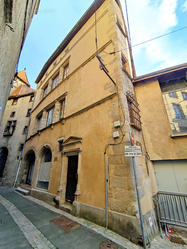 Appartement à THIERS