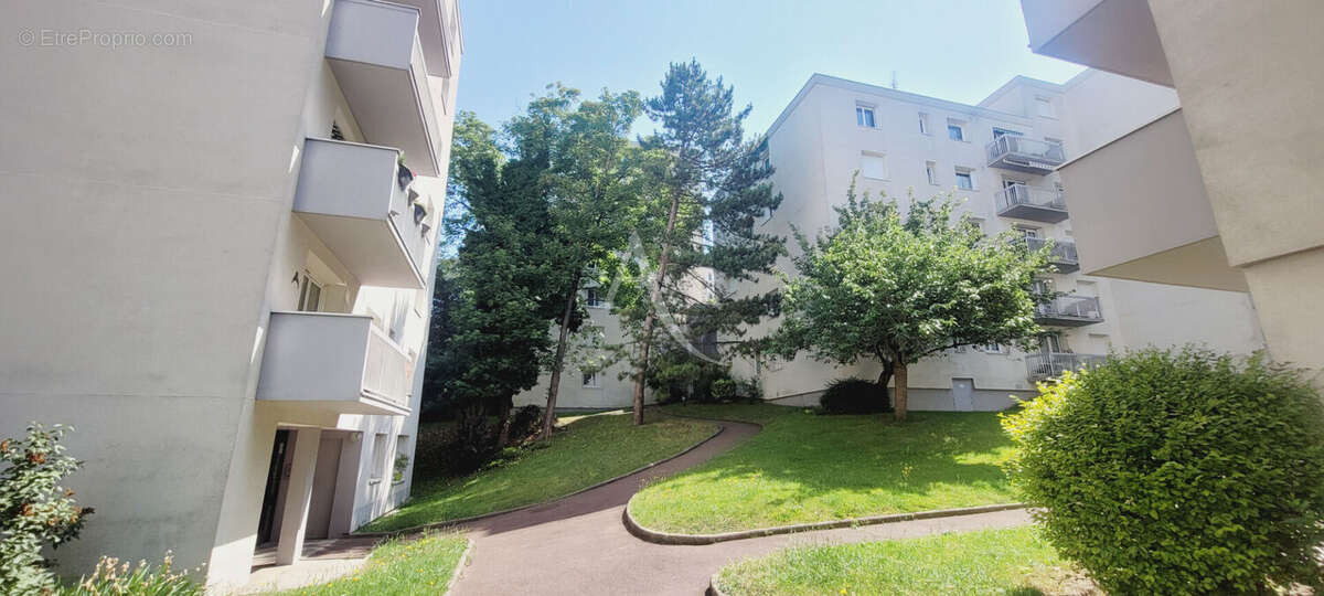 Appartement à BRY-SUR-MARNE