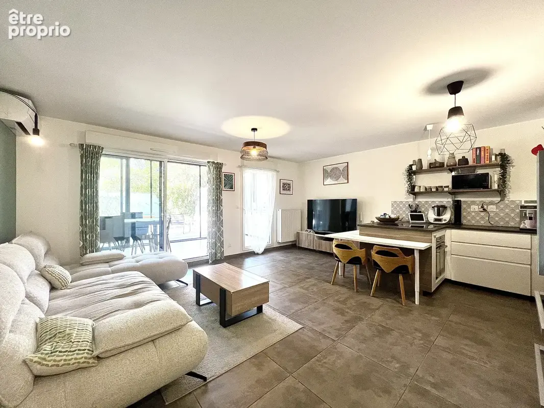 13009 - MAZARGUES. Appartement 3 pièces rez-de-jardin 71 m2 + extérieur: 120m2 - photo 7