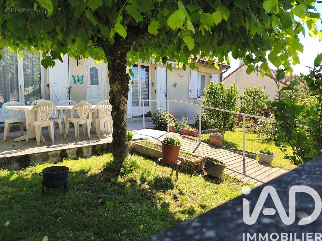 Photo 2 - Maison à LE PALAIS-SUR-VIENNE