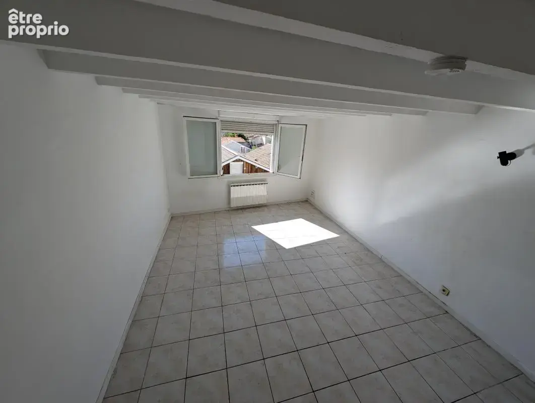 Bordeaux St Genès 43m² duplex 2 ch -  135 000 € - photo 2