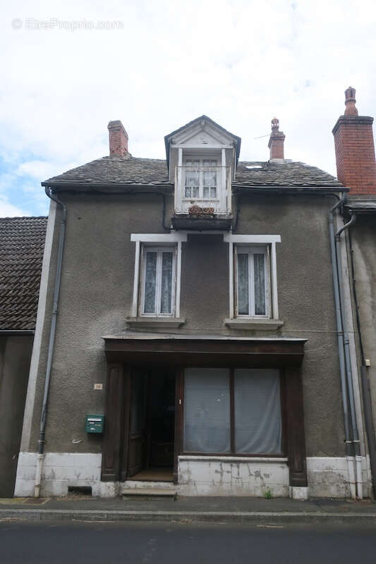Maison à FERRIERES-SAINT-MARY