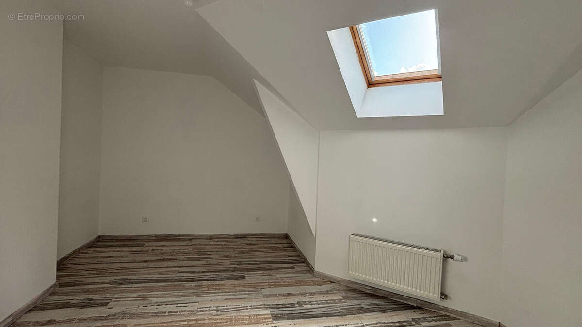 Maison à L&#039;ETANG-LA-VILLE