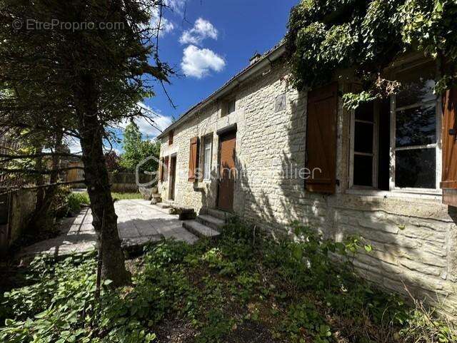 Maison à CHANNAY