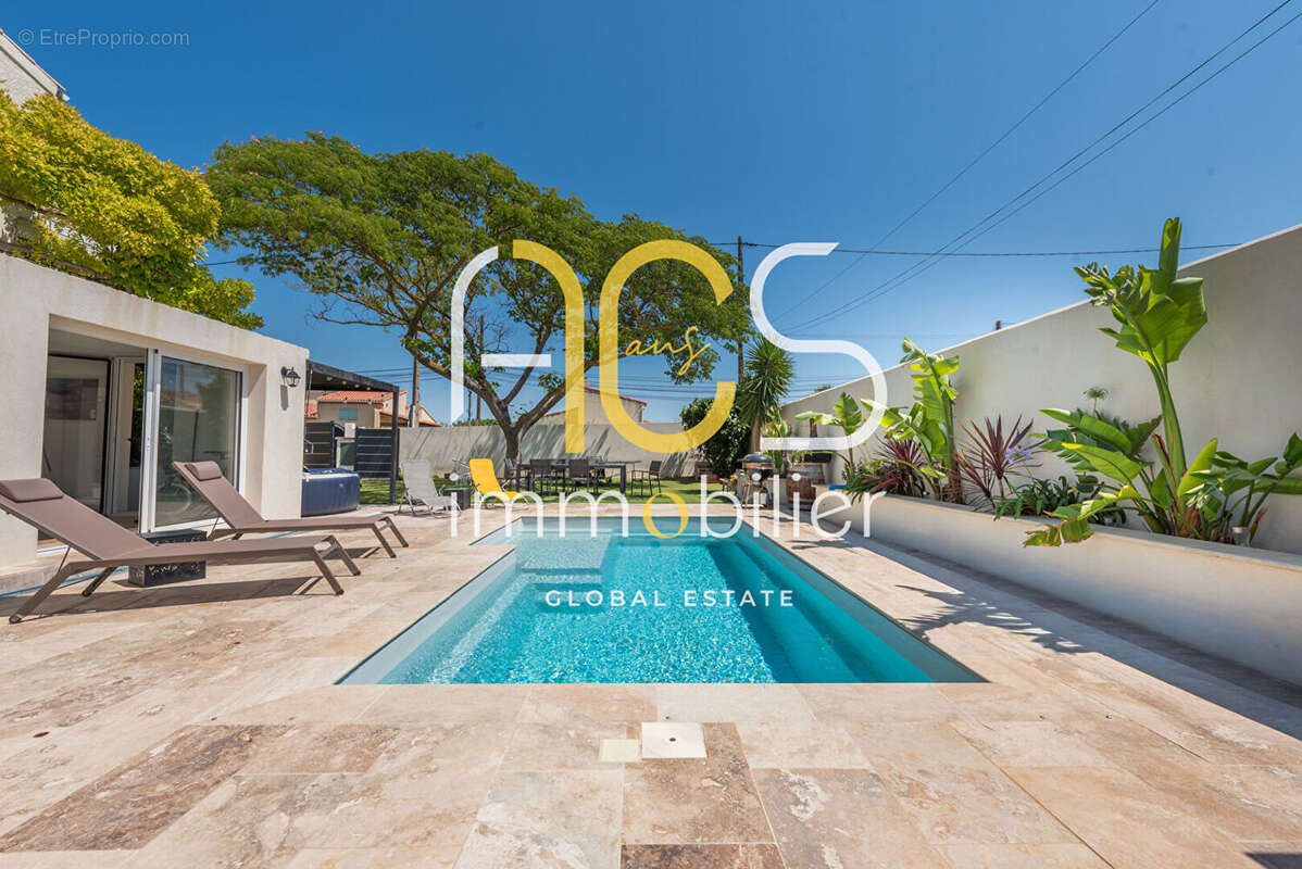 Maison Chateauneuf Les Martigues 5 pièce(s) 170 m2 + dépendances + piscine - photo 20