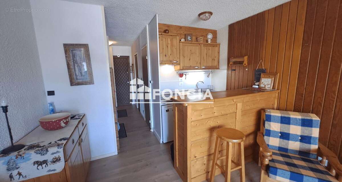Appartement idéalement situé au pied du domaine skiable de Rochebrune, à quelques minutes à pied du centre-ville de Megève ! - photo 4