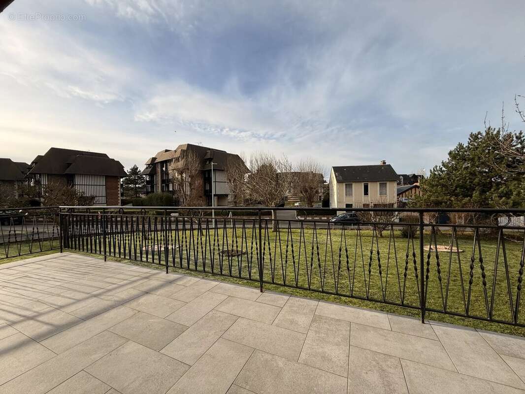Maison 137 m² à Blonville-Sur-Mer  - photo 2