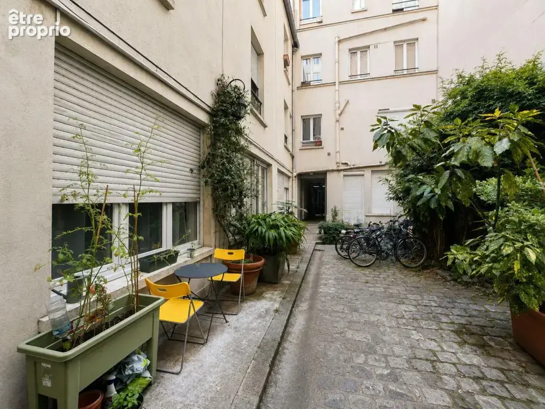Paris 10 - rue chaudron - t2 bien agencé avec extérieur - photo 11