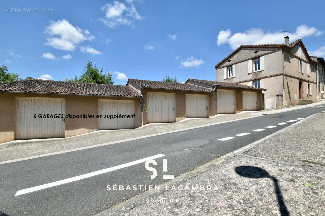 Maison à SAINT-JUERY