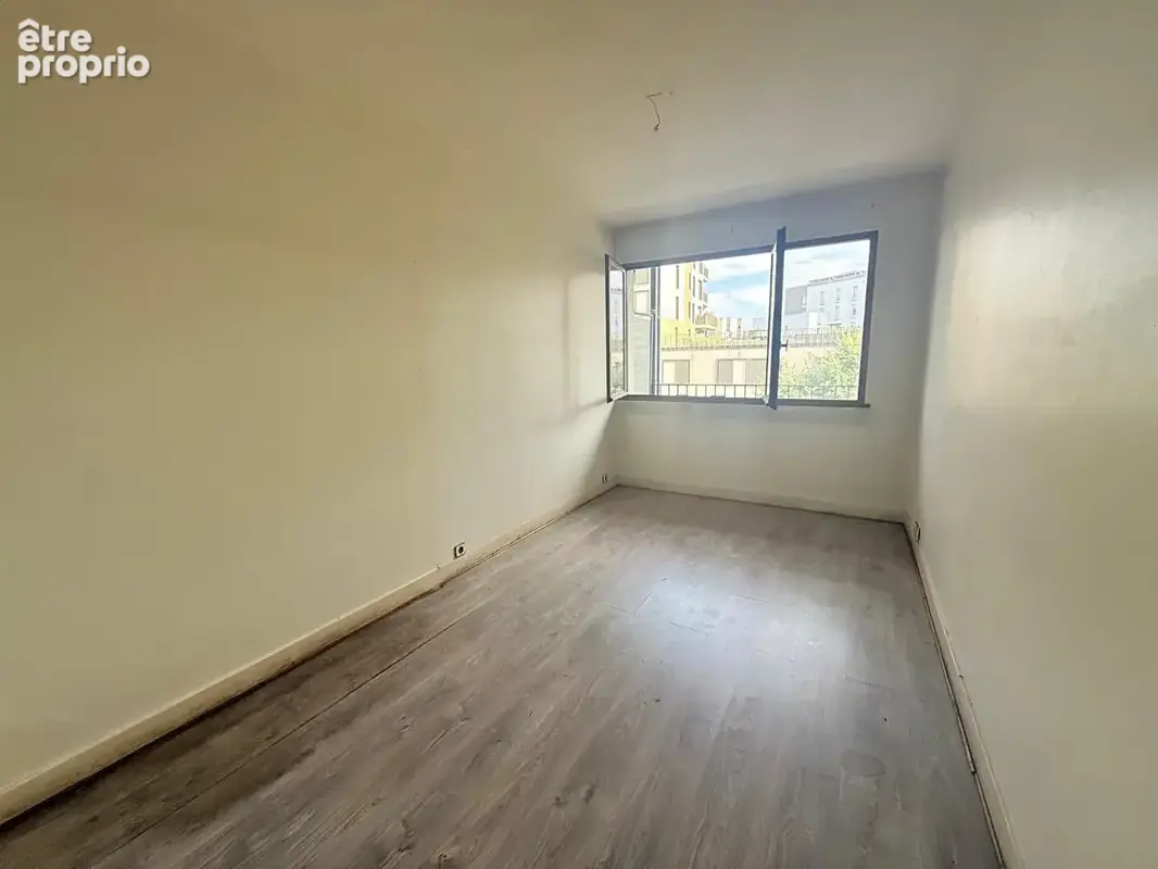 A vendre appartement 56 m2 saint-denis avec travaux - photo 7