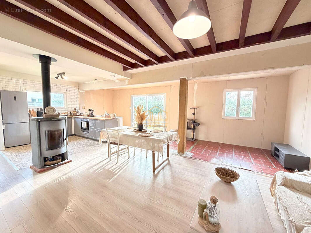 Maison à PARENTIS-EN-BORN