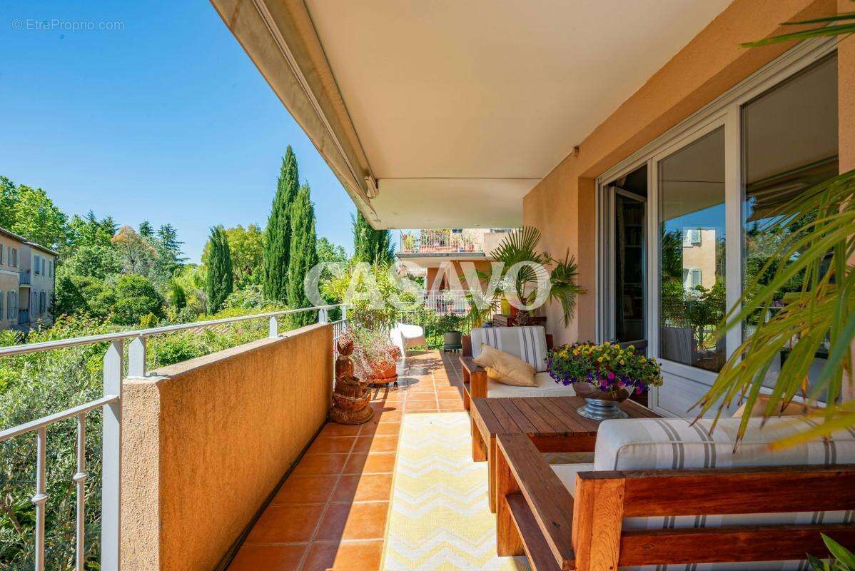 Vente Appartement 3 pièces de 95m² - 13540 Aix-en-Provence - photo 2