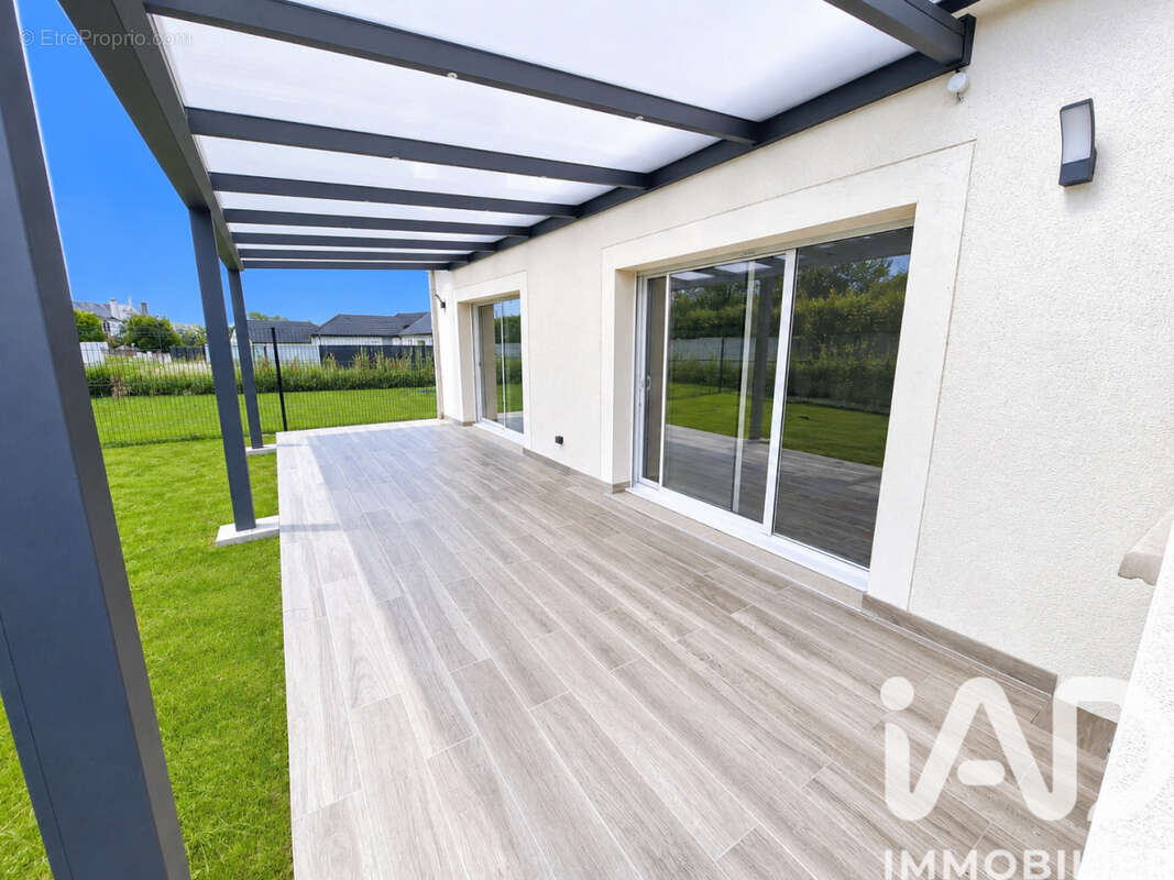 Maison 130 m² à Corquilleroy  - photo 2