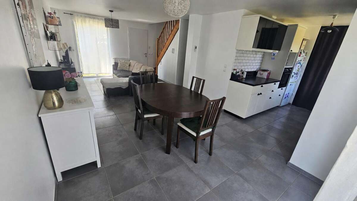 Maison à HOUDAN