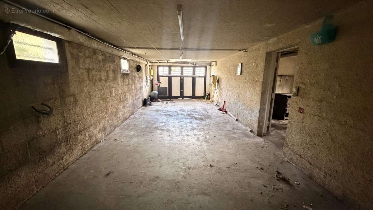 Maison à BRIIS-SOUS-FORGES