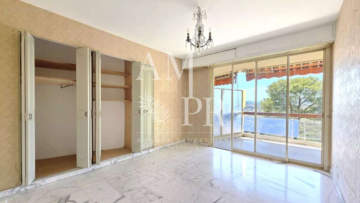 Appartement à LE CANNET