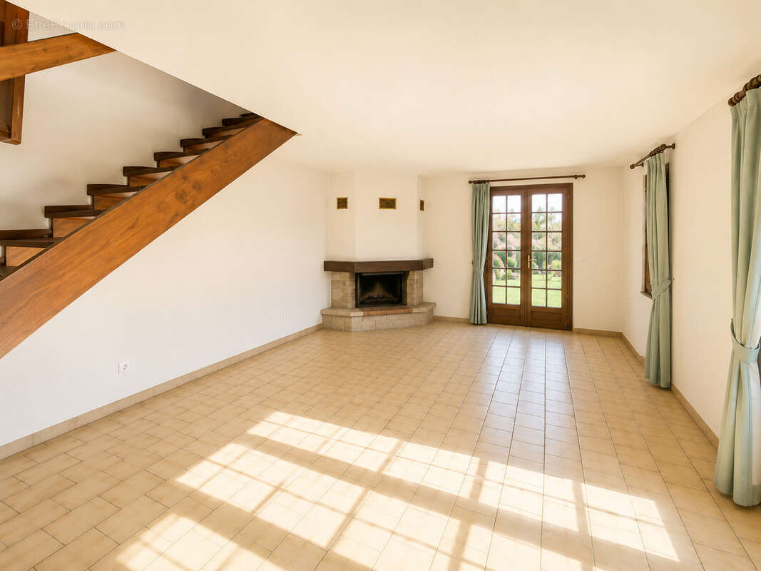 Maison à PUGET-VILLE