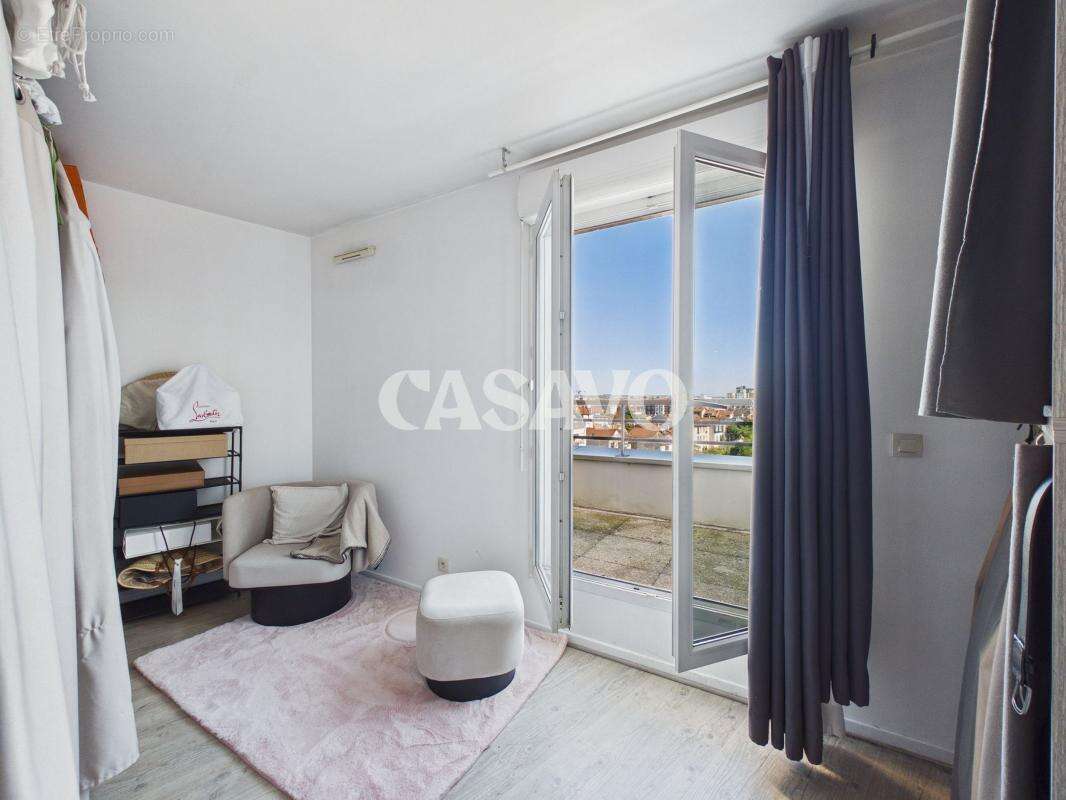 Appartement à COLOMBES
