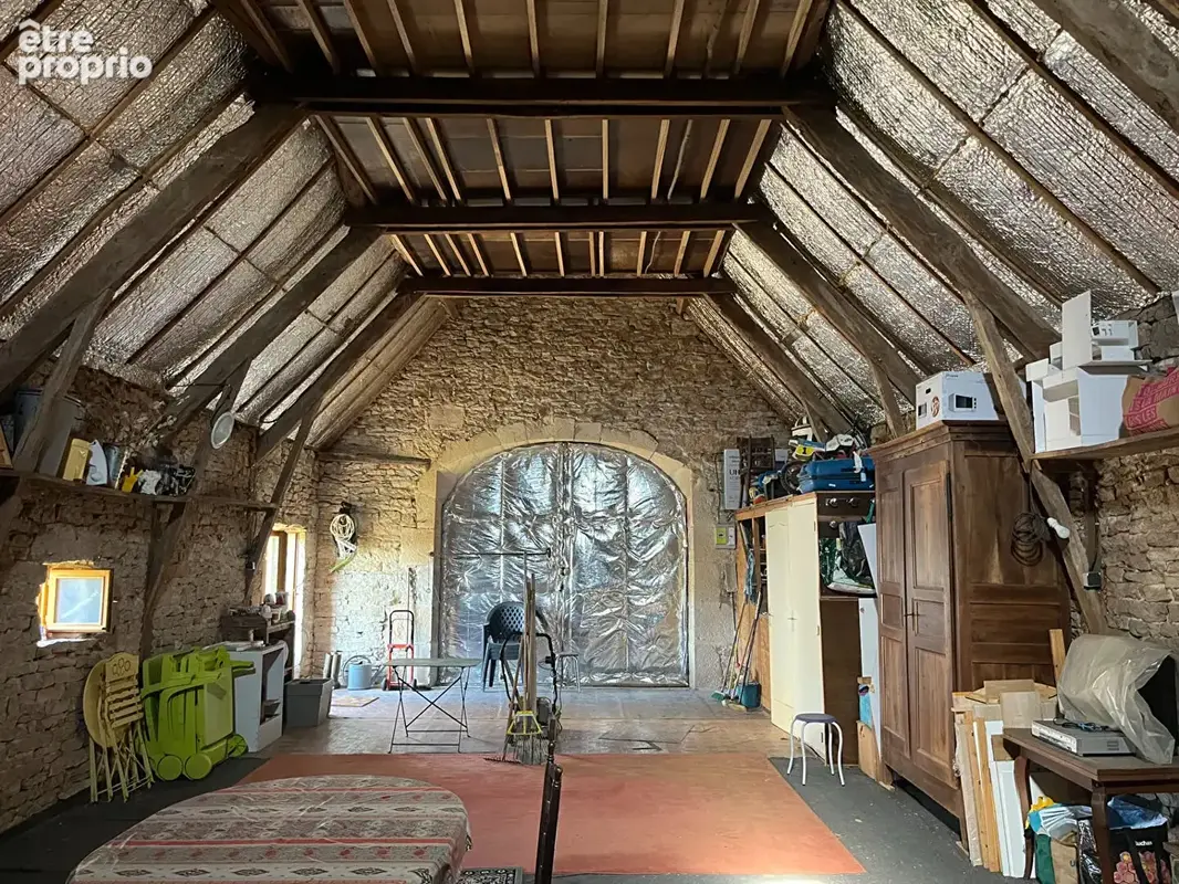 Ancienne grange partiellement rénovée avec vue panoramique - secteur Naussac - photo 3