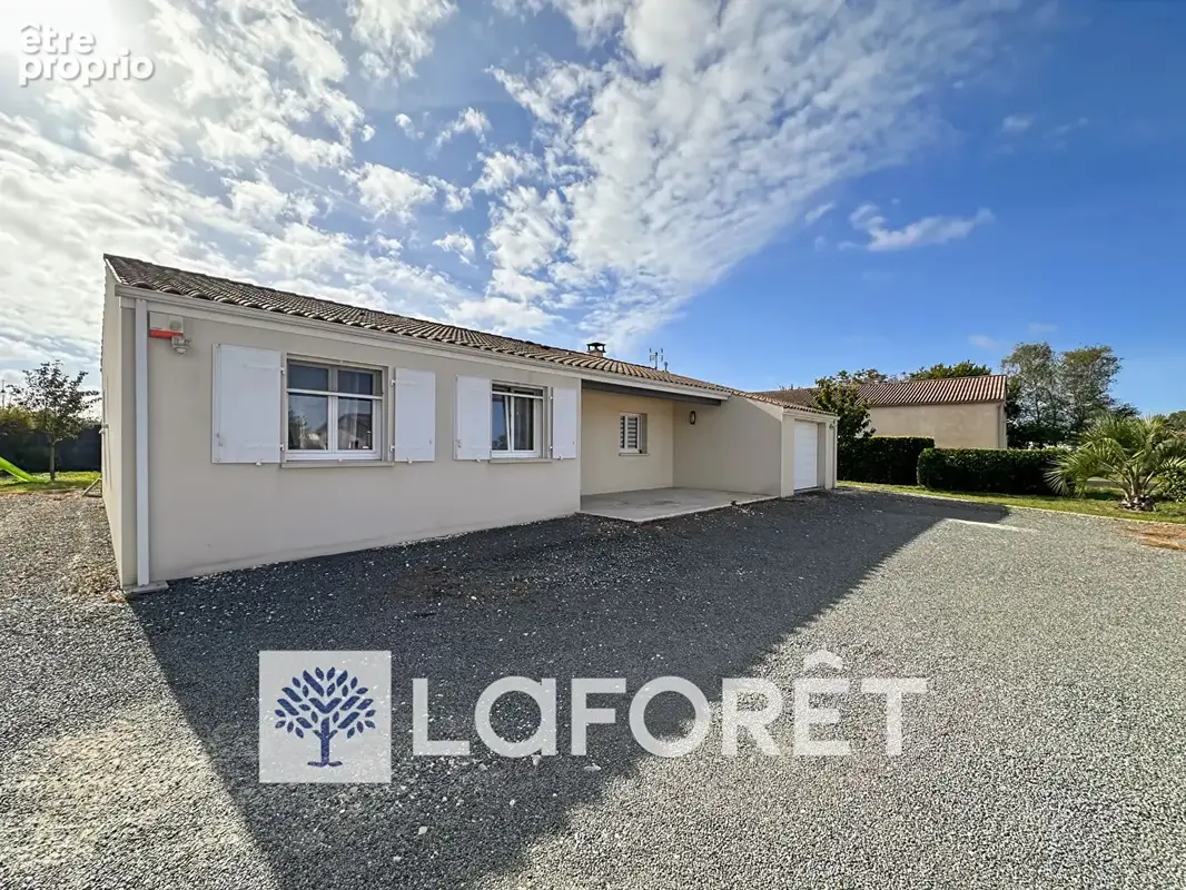 Maison plain-pied T4 avec piscine chauffée et 2 garages à 5 minutes de GEMOZAC (17260) -  110 m2 - photo 10