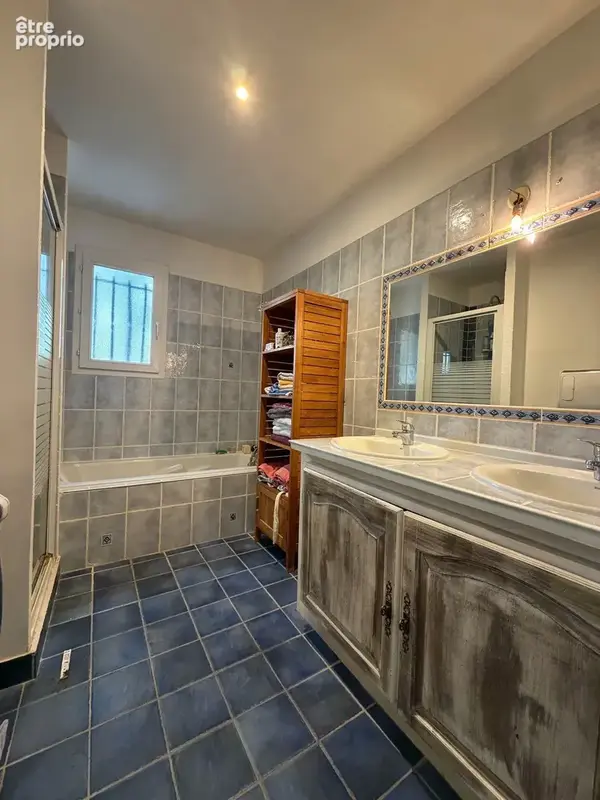 Maison familiale avec piscine dans un écrin de verdure - photo 17