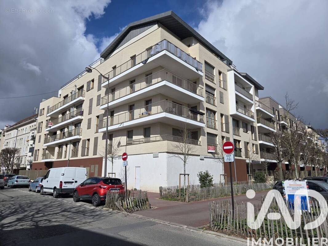 Photo 1 - Appartement à RUEIL-MALMAISON