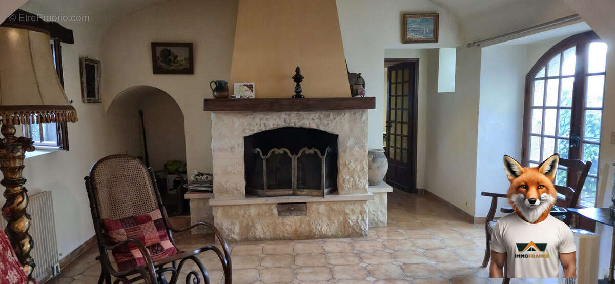 Maison à SAINT-HILAIRE-DE-BRETHMAS